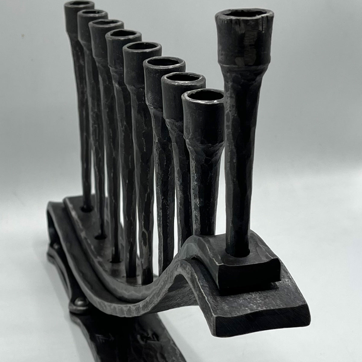 Zeevik Gottlieb | Menorahs ME4