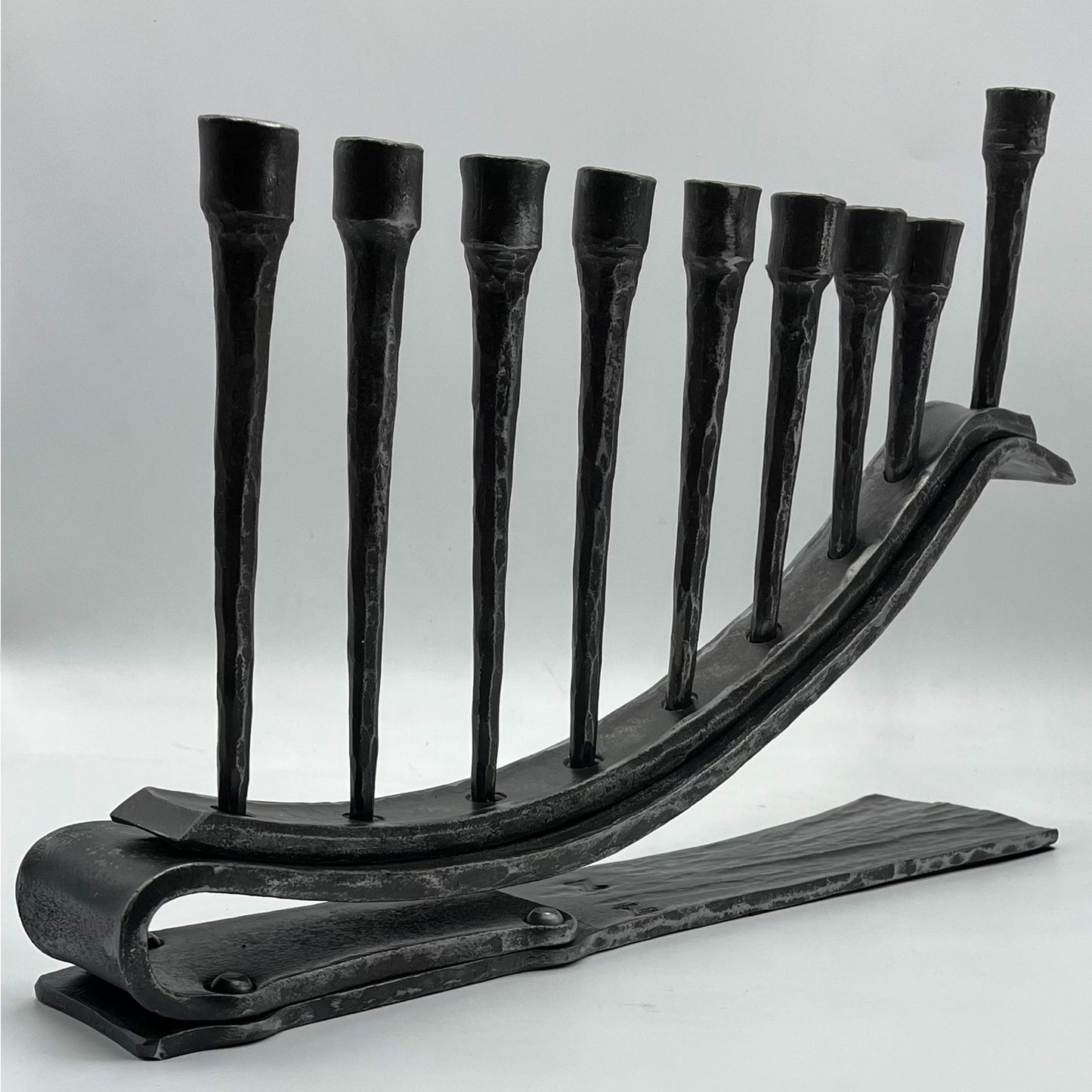 Zeevik Gottlieb | Menorahs ME4